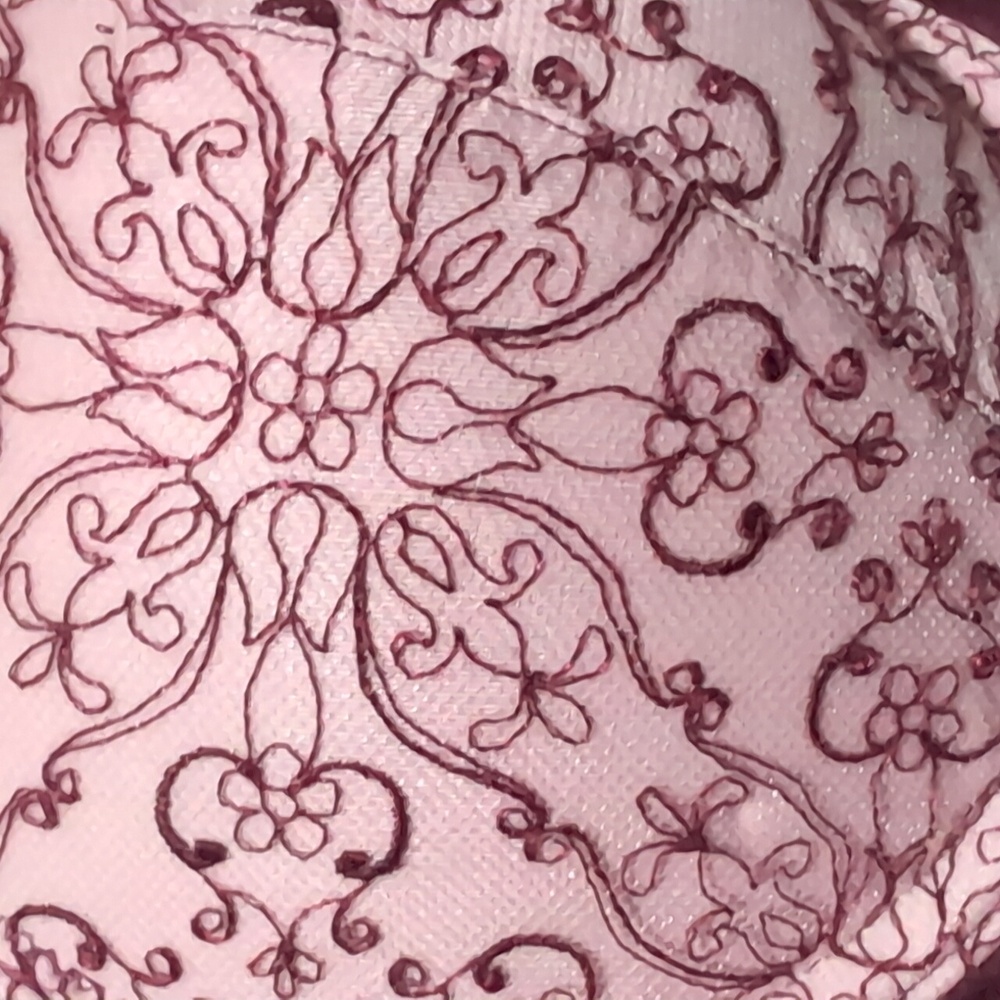 Victoria Secret Elegant Floral Embroidered Bra - burgundy - Picture 4 of 5
